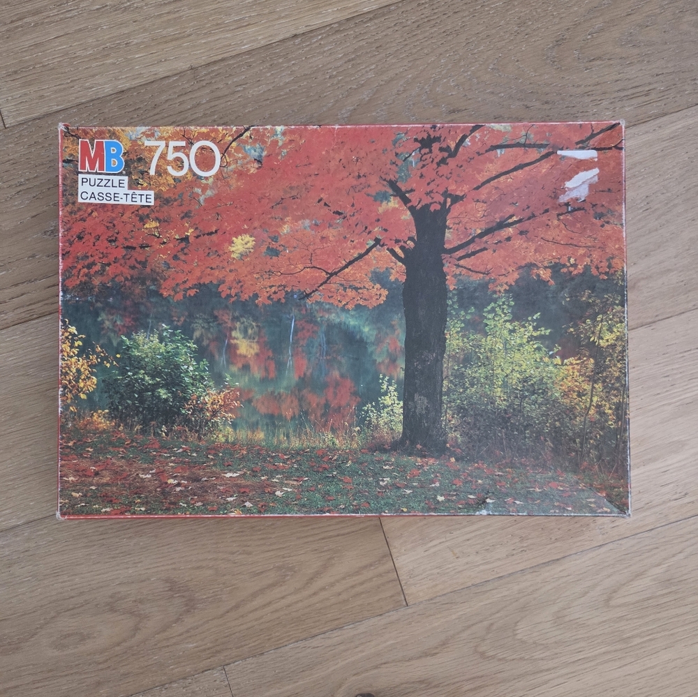 MILTON BRADLEY | 750-Piece Autumn Tree Puzzle